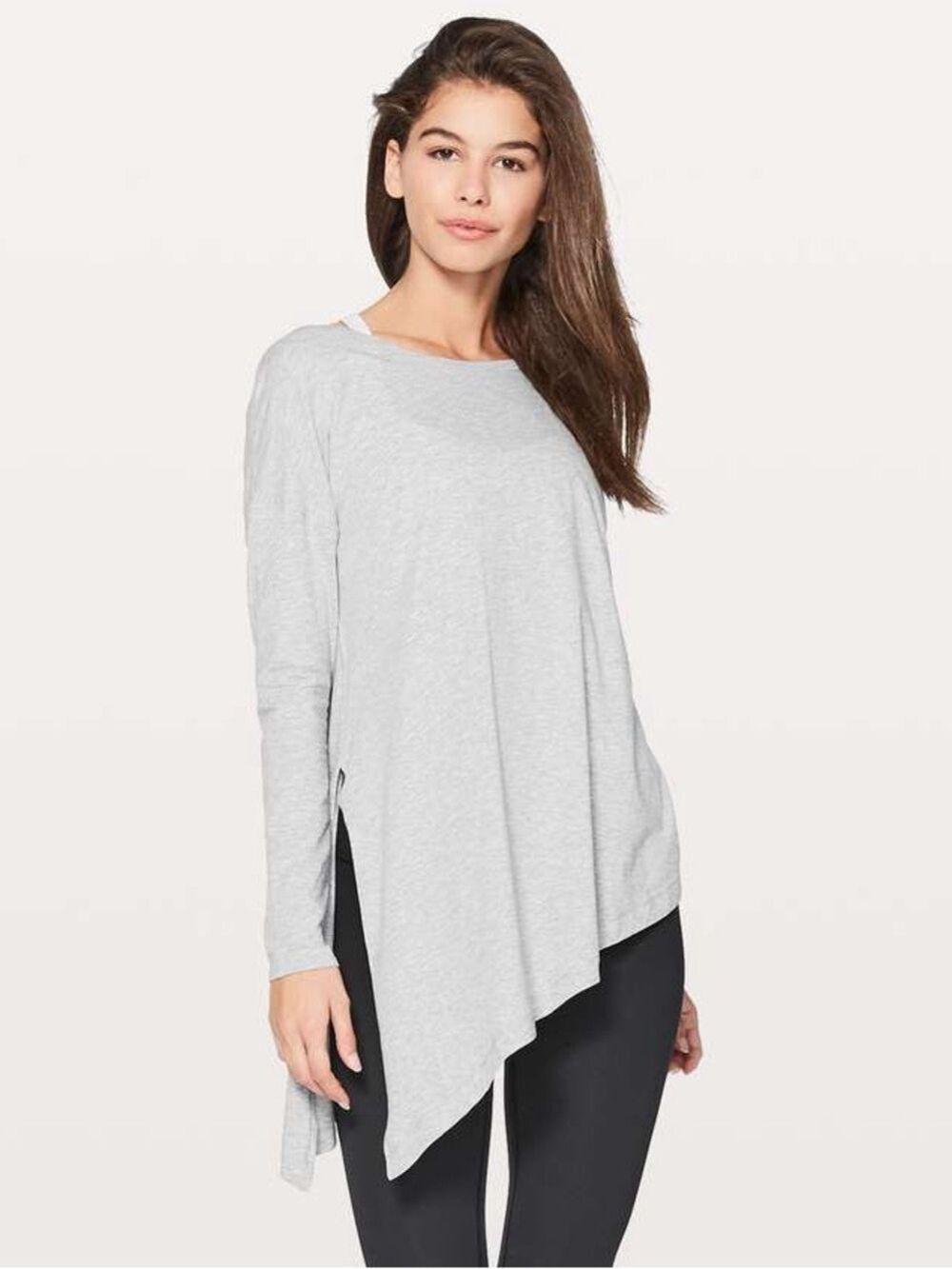 Lululemon To The Point Long Sleeve
Heathered Core Light Grey Size 12